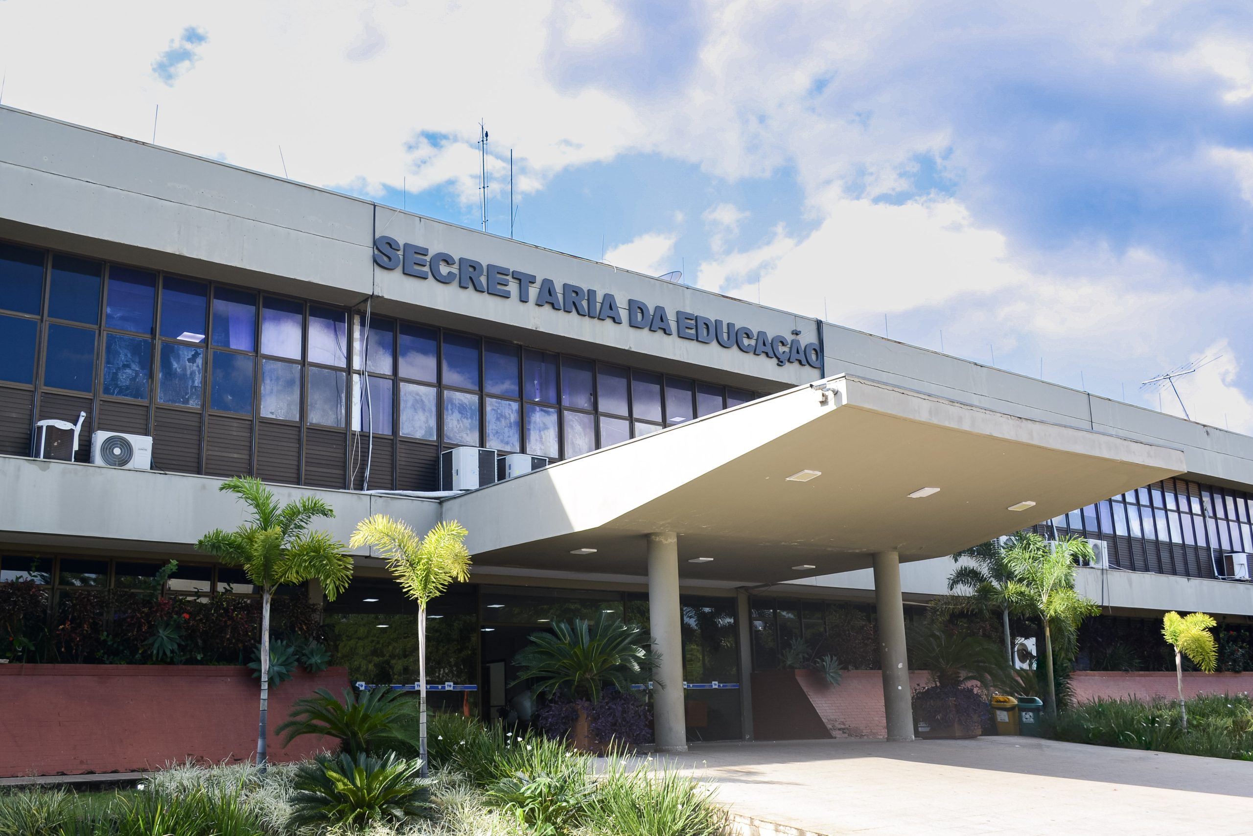 Governo do Tocantins garante pagamento de progressões a 2,3 mil servidores da educação com investimento superior a R$ 8,5 milhões