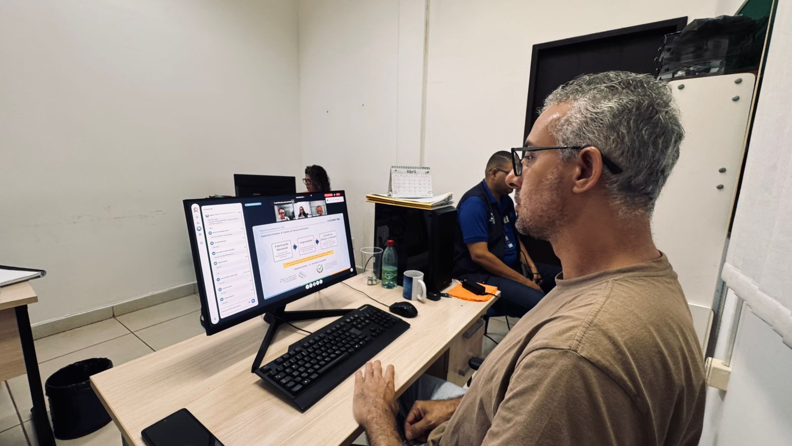 Equipe da área de Qualidade da Agência de Metrologia participa de capacitação técnica para fiscalização de bijuterias e joias