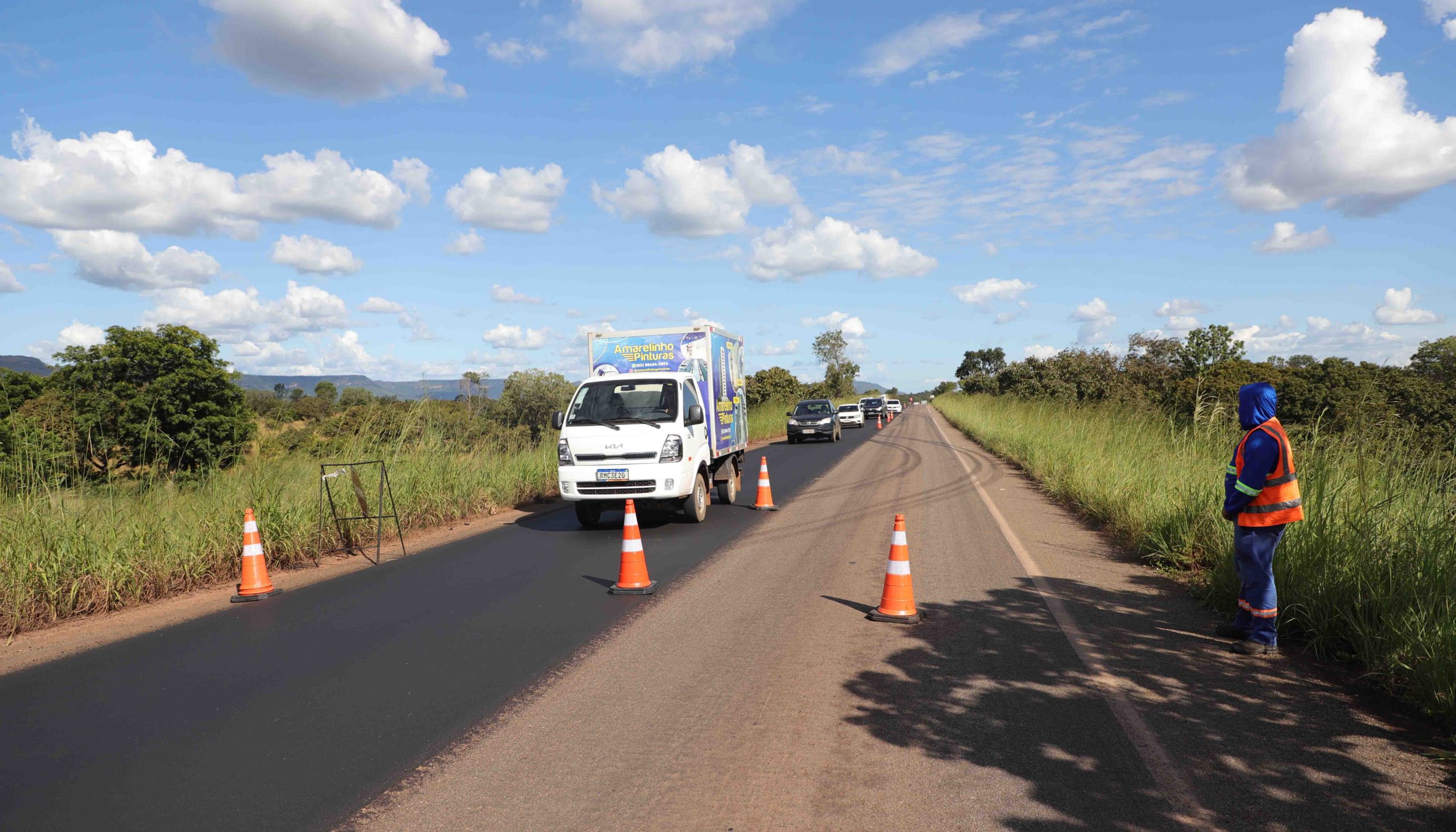 Governo do Tocantins intensifica melhorias na TO-010 para garantir tráfego seguro após interdição da ponte entre Pedro Afonso e Tupirama pelo Dnit