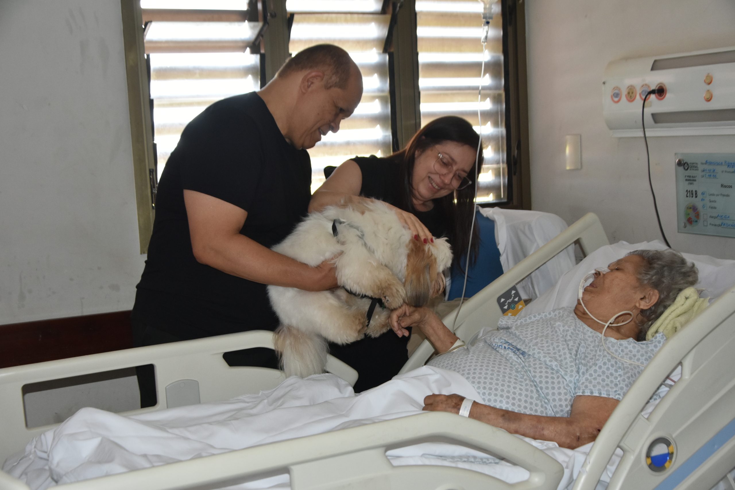 HGP promove encontro especial entre paciente e cachorro de estimação