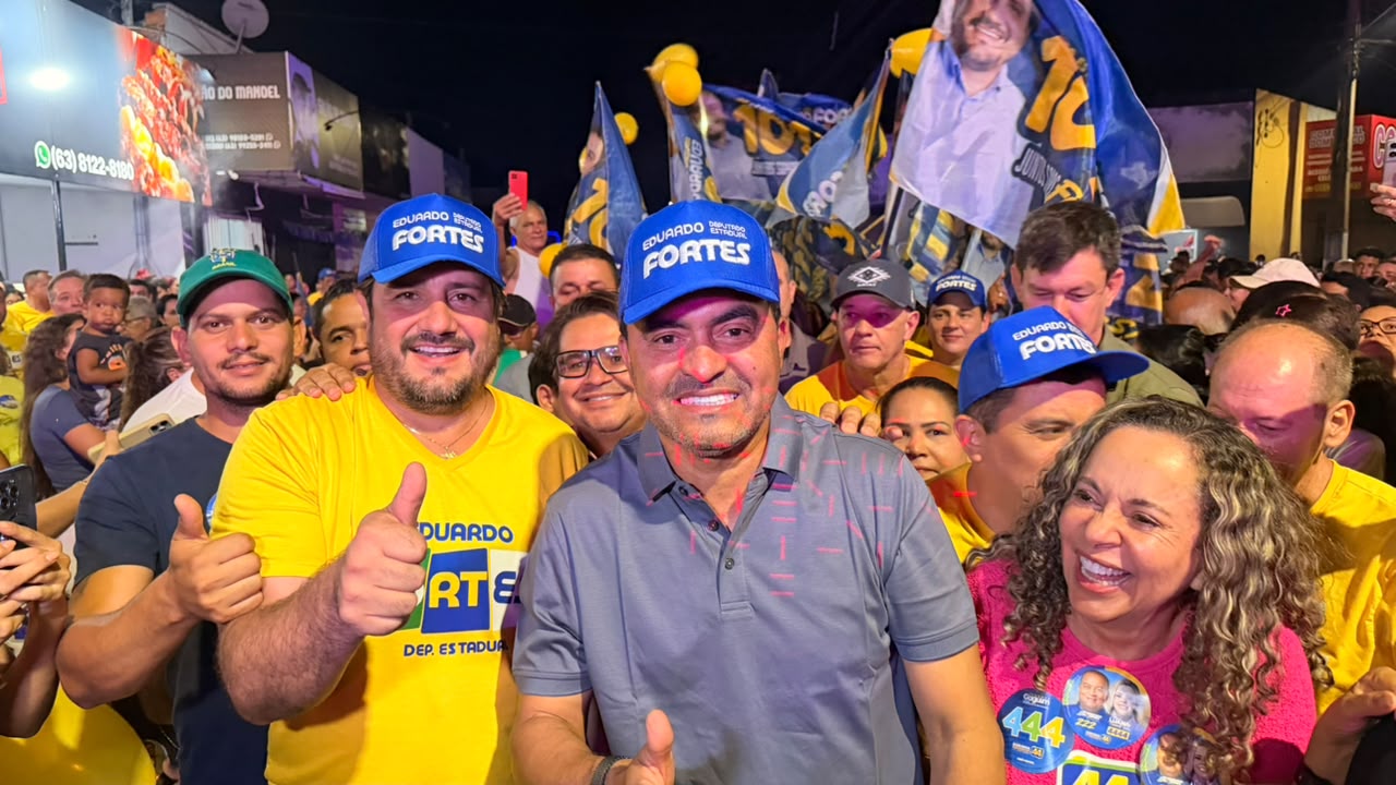No aniversário, Eduardo Fortes leva multidão e reúne lideranças de mais de 30 municípios em encerramento de campanha