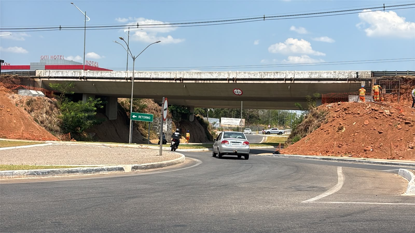 Prefeitura de Gurupi e Ecovias realizam nova etapa de obras de drenagem no Viaduto Central; travessia inferior será interditada a partir desta sexta-feira, 02